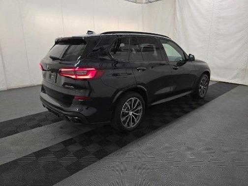 2023 BMW X5 M50i