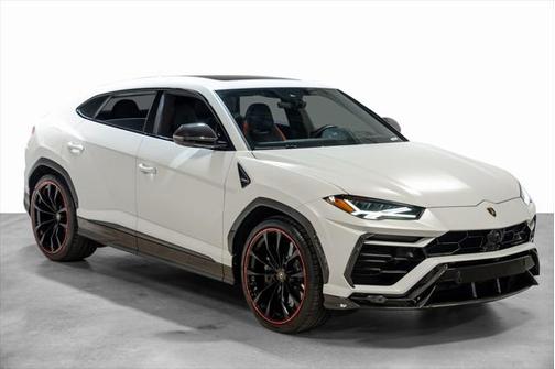 2022 Lamborghini Urus Graphite Capsule