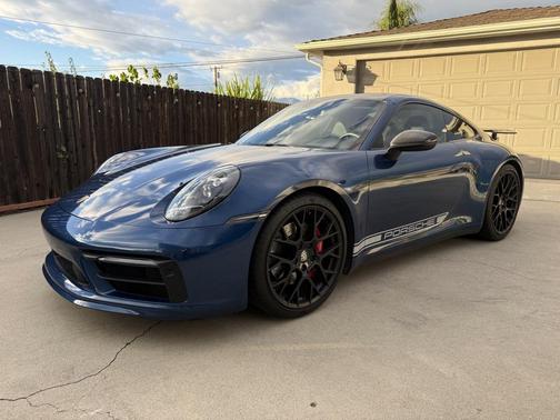 2020 Porsche 911 Carrera