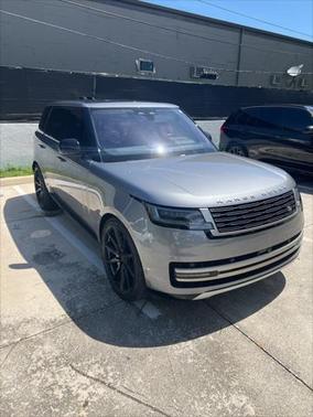 2023 Land Rover Range Rover P400 SE