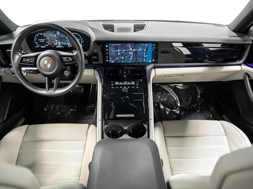 2025 Porsche Panamera Base