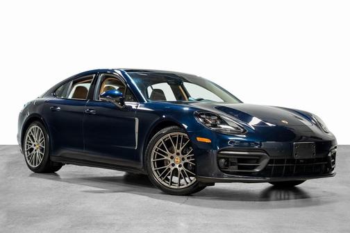 2023 Porsche Panamera 4 Platinum Edition