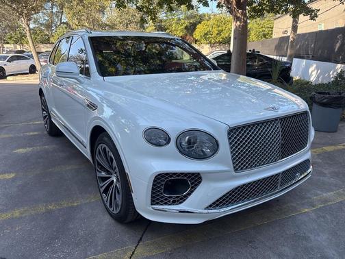 2022 Bentley Bentayga V8