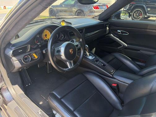 Jet Black Metallic 2015 Porsche 911 Turbo S
