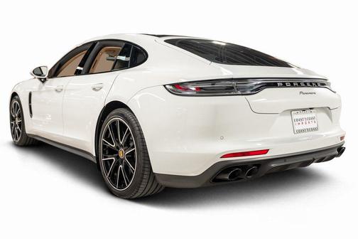 2023 Porsche Panamera Platinum Edition