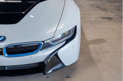 2014 BMW i8 Base
