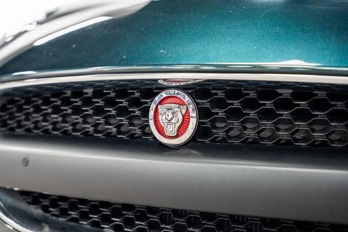 2017 Jaguar F-TYPE Premium