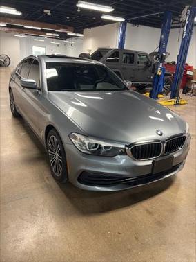 2019 BMW 530 530i