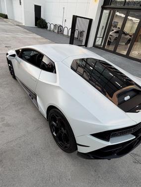 2020 Lamborghini Huracan EVO 