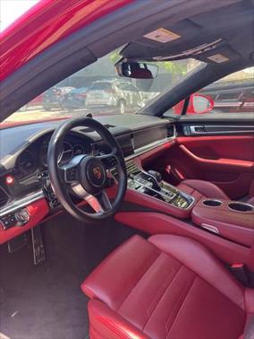 2020 Porsche Panamera GTS
