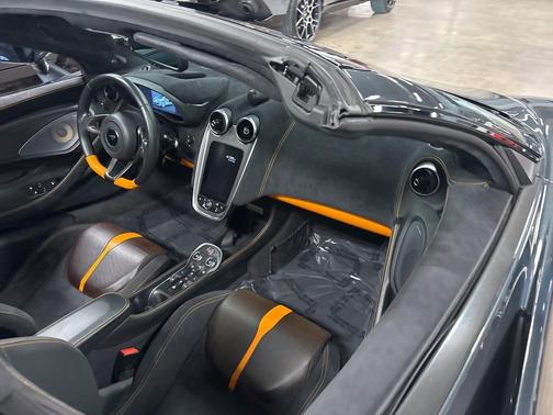 2019 McLaren 570S Base