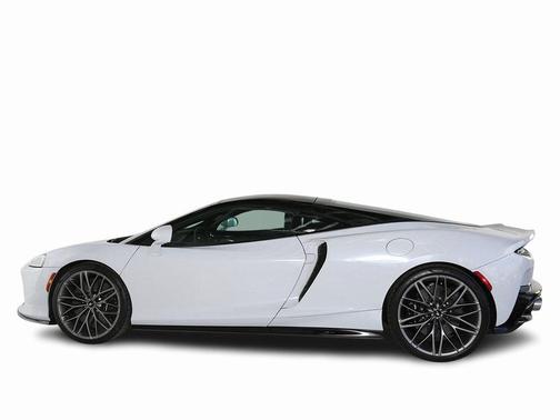 2023 McLaren GT Base