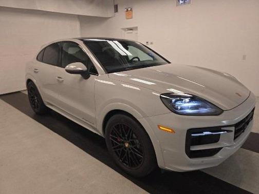 2024 Porsche Cayenne S