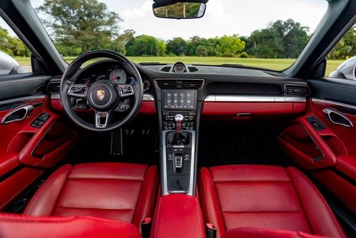2017 Porsche 911 Carrera 4S Cabriolet