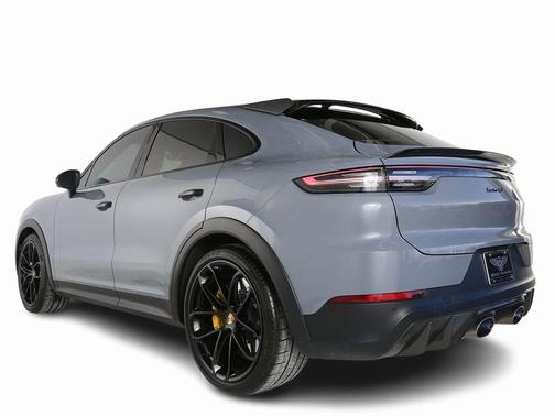 2023 Porsche Cayenne Turbo GT