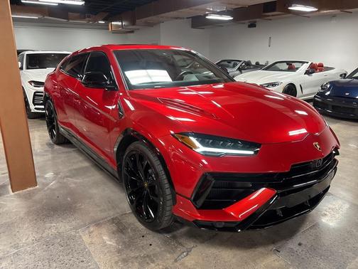 2023 Lamborghini Urus S