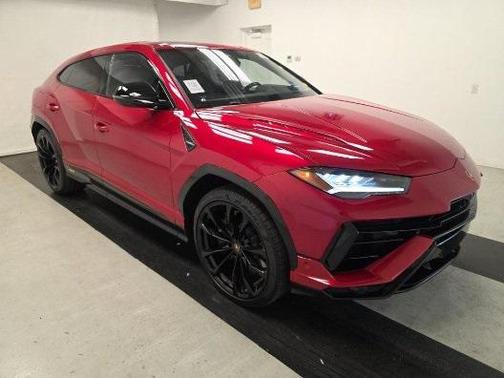 2023 Lamborghini Urus S