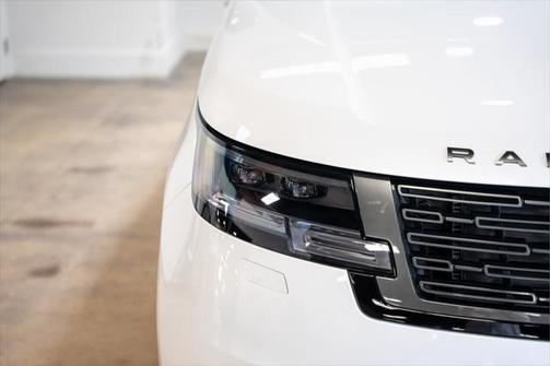 2023 Land Rover Range Rover P400 SE