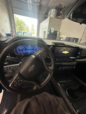2025 Chevrolet Silverado 2500 4WD Crew Cab Standard Bed ZR2