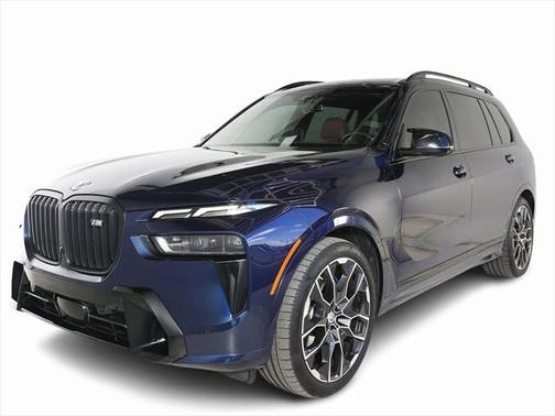 2023 BMW X7 M60i