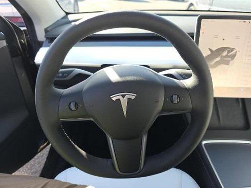 2025 Tesla Model Y Long Range