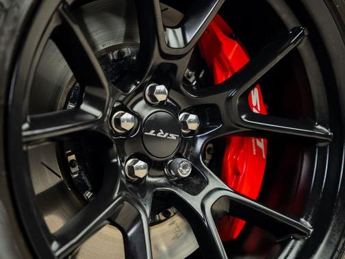 Go Mango 2022 Dodge Charger SRT Hellcat