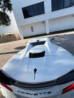 Arctic White 2024 Chevrolet Corvette Stingray w/1LT