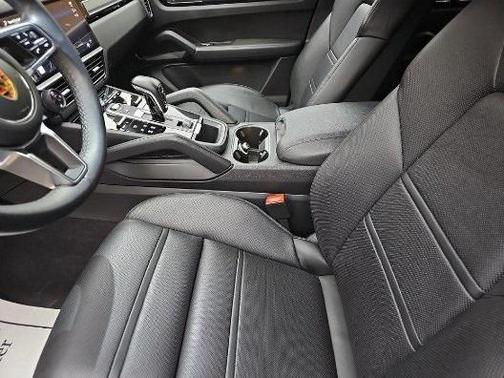 2023 Porsche Cayenne