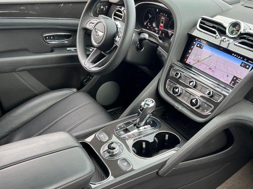 2022 Bentley Bentayga V8