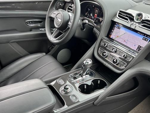 2022 Bentley Bentayga V8