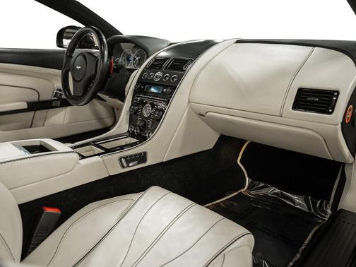 2015 Aston Martin DB9 Volante Carbon Edition