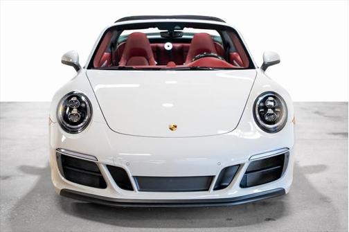 2019 Porsche 911 Targa 4 GTS