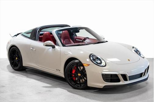 2019 Porsche 911 Targa 4 GTS