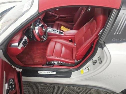 2019 Porsche 911 Targa 4 GTS