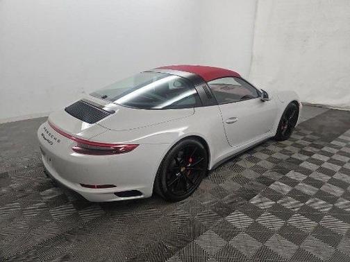 2019 Porsche 911 Targa 4 GTS