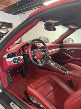 2019 Porsche 911 Targa 4 GTS