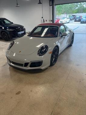 2019 Porsche 911 Targa 4 GTS