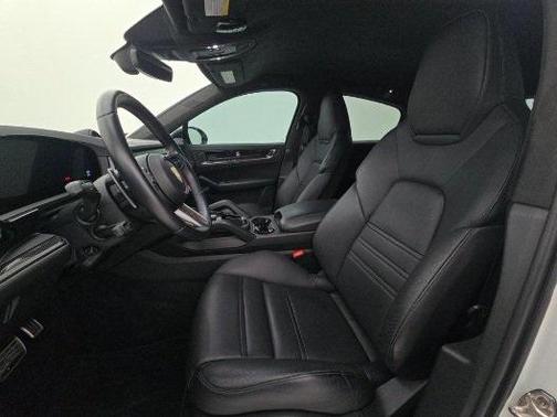 2024 Porsche Cayenne Turbo GT