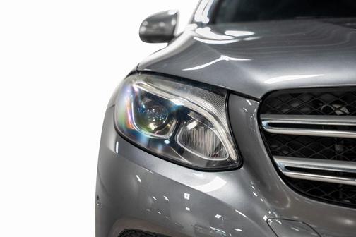 2018 Mercedes-Benz GLC 300 Base