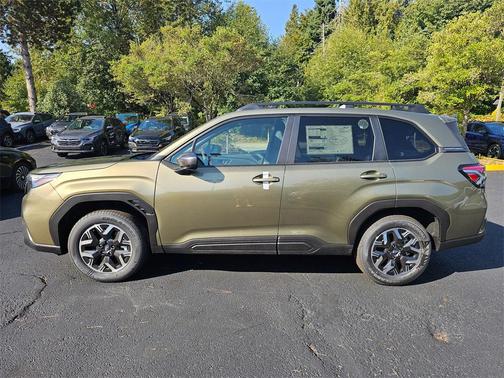 2025 Subaru Forester Premium