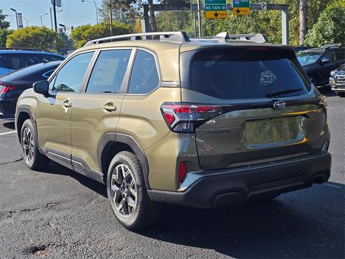 2025 Subaru Forester Premium