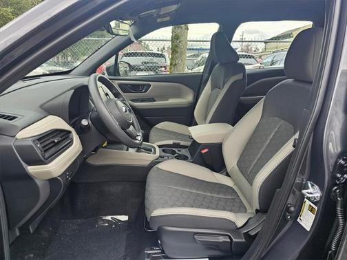 2025 Subaru Forester Base