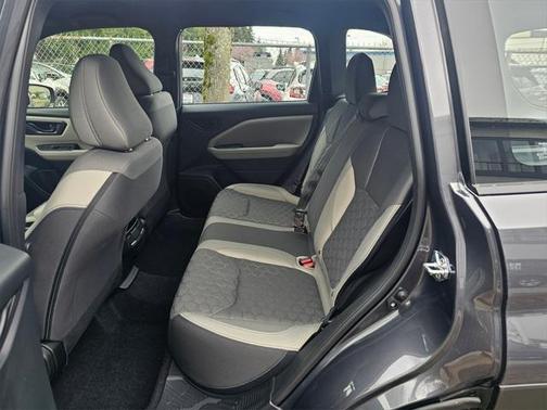 2025 Subaru Forester Base