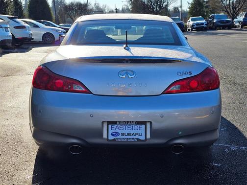 2014 INFINITI Q60 Base