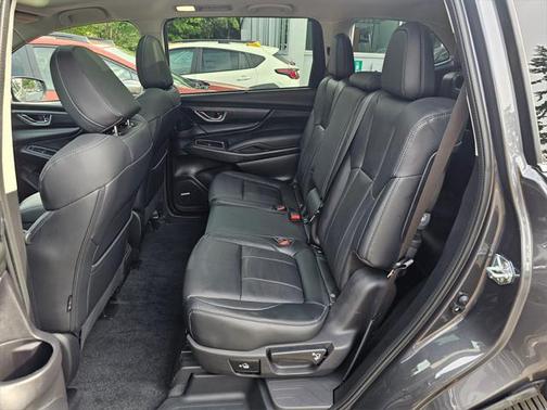 2025 Subaru Ascent Limited 8-Passenger