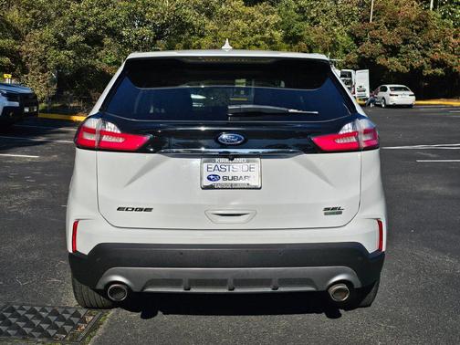 Oxford White 2019 Ford Edge SEL