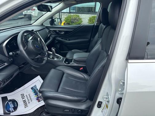 Crystal White Pearl 2023 Subaru Outback Limited