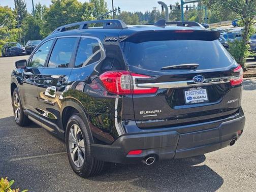 2023 Subaru Ascent Premium 8-Passenger
