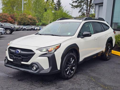 Crystal White Pearl 2024 Subaru Outback Onyx Edition