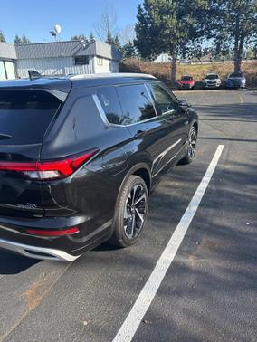 2024 Mitsubishi Outlander PHEV SEL